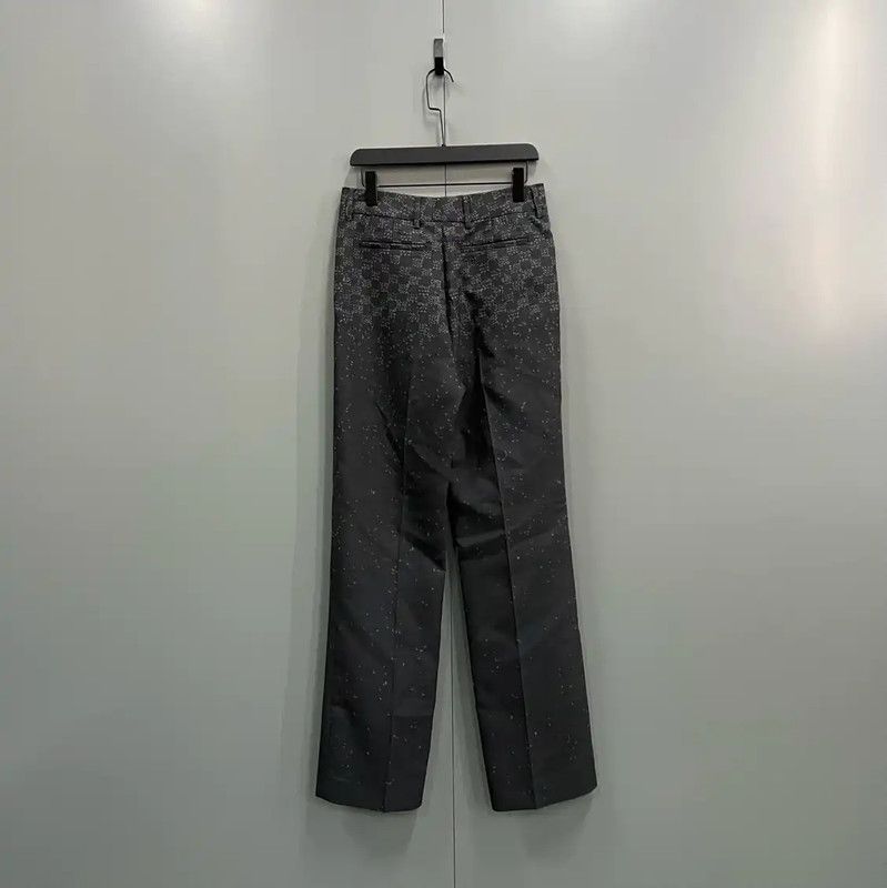 Louis Vuitton Louis Vuitton Gray Logo Casual Pants for Men 0089 Size US 32 / EU 48 - 2 Thumbnail