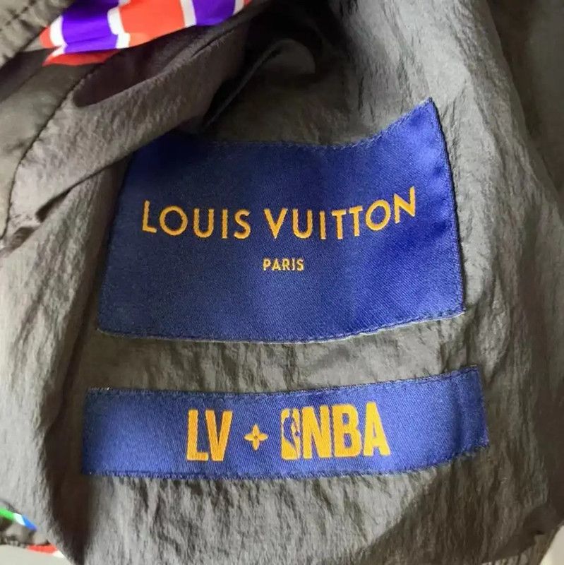 Louis Vuitton Louis Vuitton Colorful Men's Puffer Jacket 0089 Size US M / EU 48-50 / 2 - 6 Thumbnail