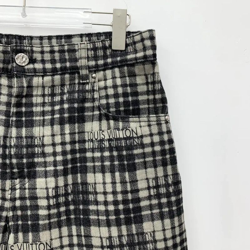 Louis Vuitton Louis Vuitton Black Cotton Men's Shorts 0089 Size US 30 / EU 46 - 3 Thumbnail