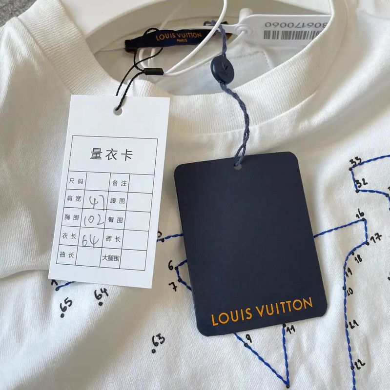 Louis Vuitton Louis Vuitton White Women's T-Shirt Size S 0089 Size S / US 4 / IT 40 - 4 Thumbnail