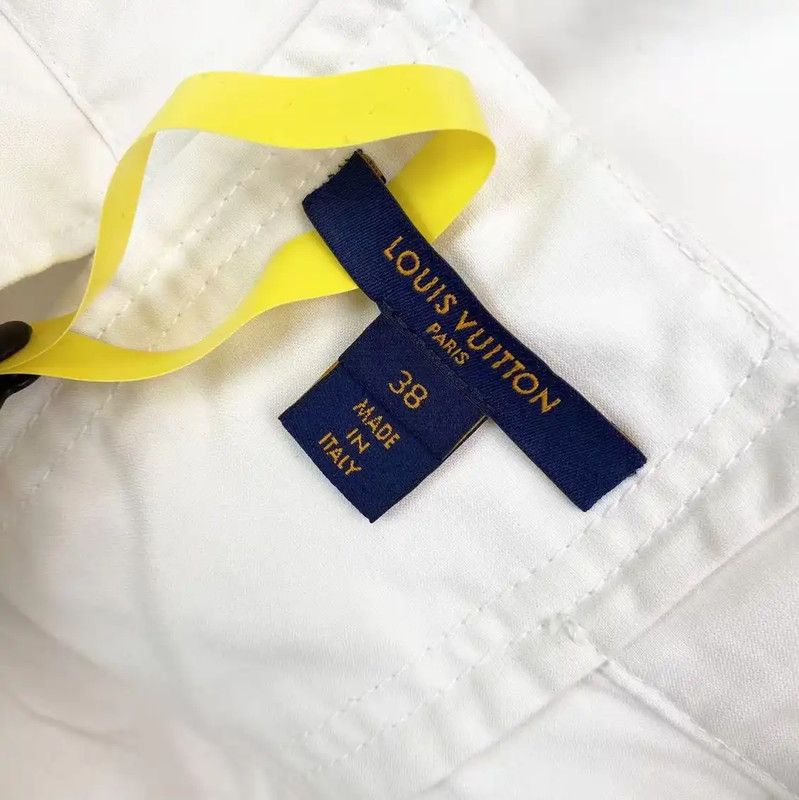 Louis Vuitton Louis Vuitton White Cotton Skirt for Women 0089 Size 28" / US 6 / IT 42 - 4 Thumbnail