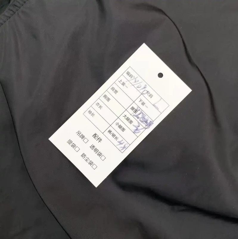 Louis Vuitton Louis Vuitton Black Nylon Ladies Shorts 0089 Size 30" / US 8 / IT 44 - 7 Thumbnail