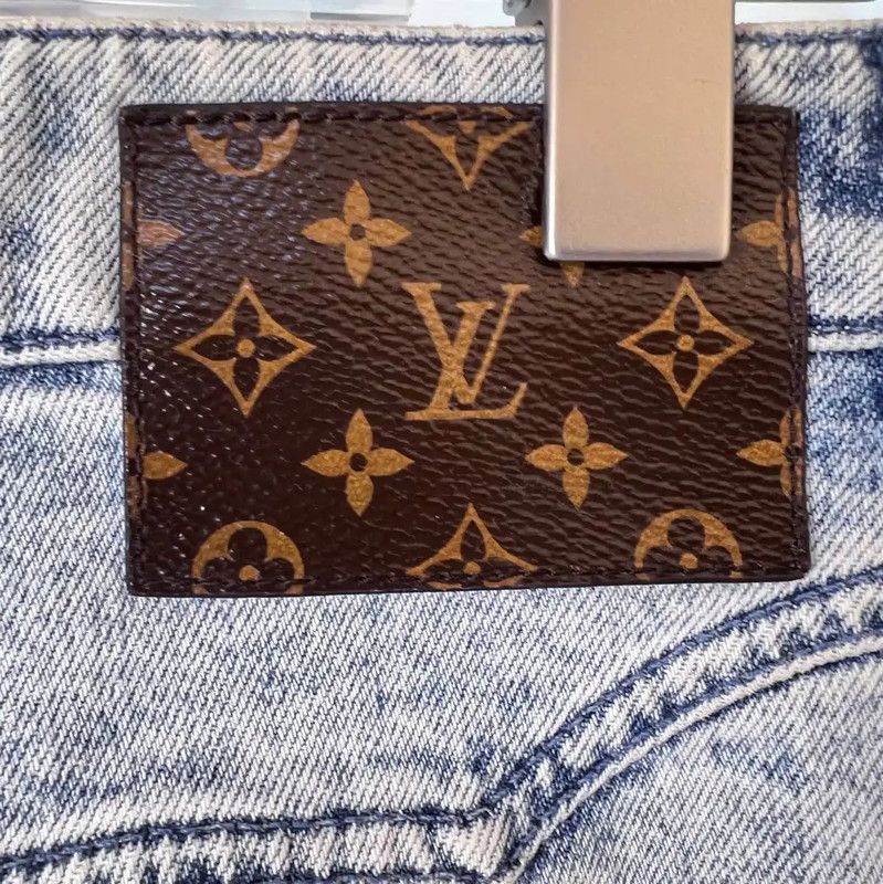 Louis Vuitton Louis Vuitton Light Blue Denim Pants for Women 0089 Size 28" / US 6 / IT 42 - 7 Thumbnail