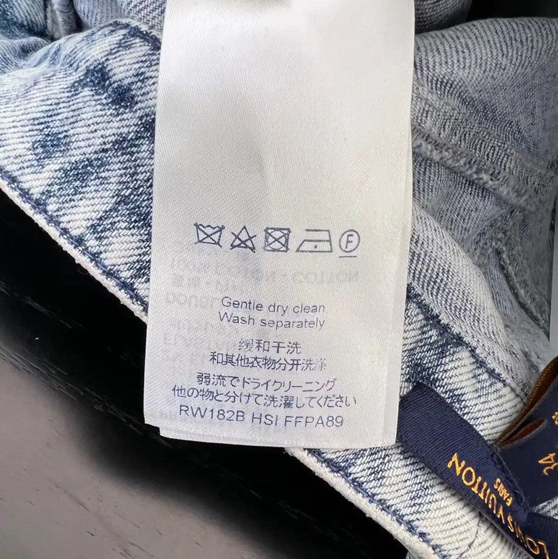 Louis Vuitton Louis Vuitton Light Blue Denim Pants for Women 0089 Size 28" / US 6 / IT 42 - 8 Thumbnail