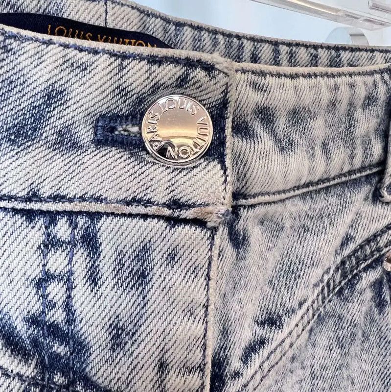Louis Vuitton Louis Vuitton Light Blue Denim Pants for Women 0089 Size 28" / US 6 / IT 42 - 3 Thumbnail