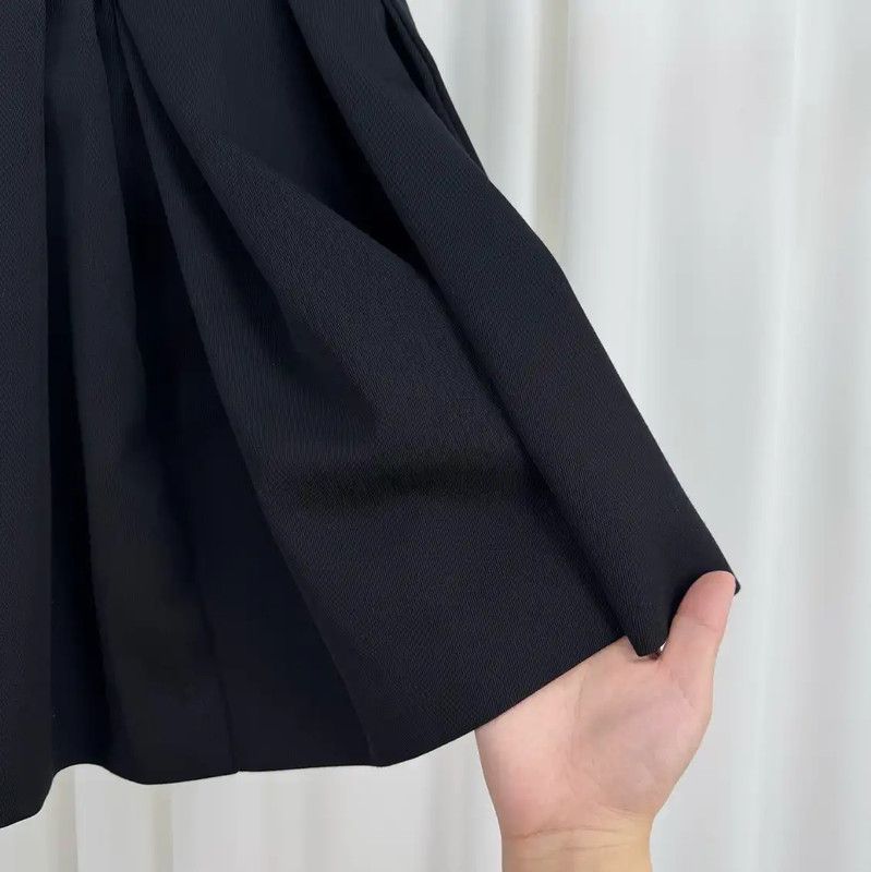 Louis Vuitton Louis Vuitton Black Pleated Skirt for Summer 0089 Size 23" - 4 Thumbnail