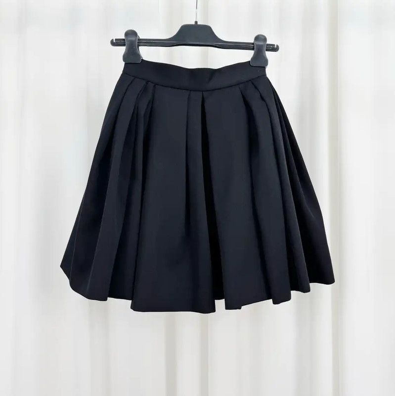 Louis Vuitton Louis Vuitton Black Pleated Skirt for Summer 0089 Size 23" - 2 Thumbnail