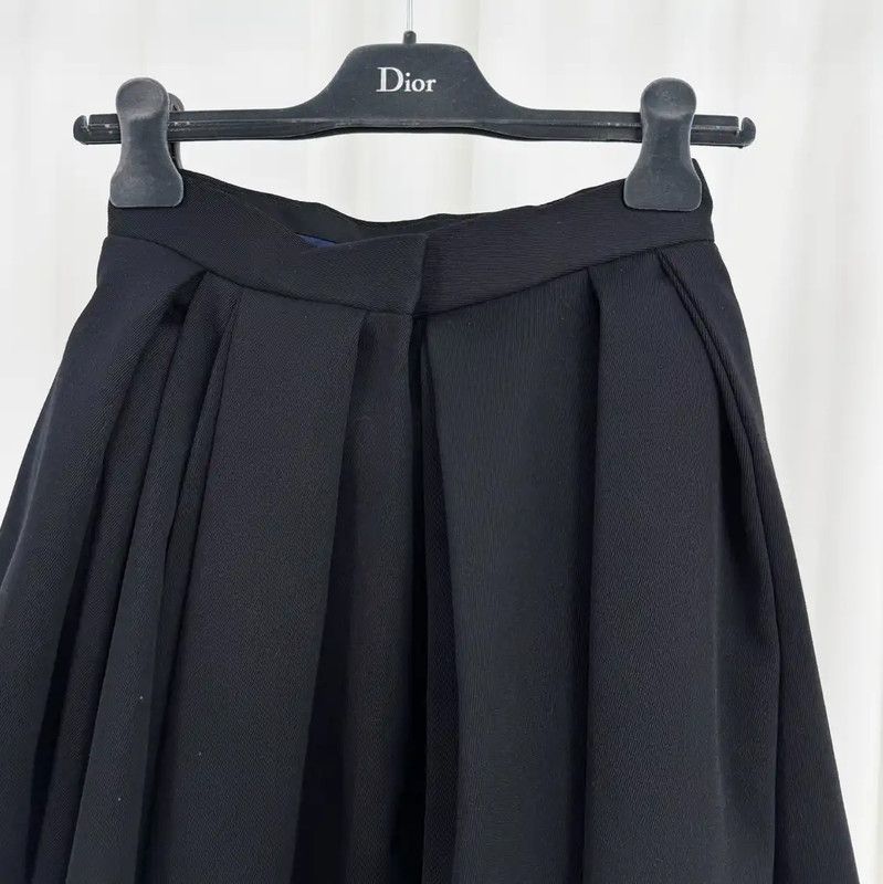 Louis Vuitton Louis Vuitton Black Pleated Skirt for Summer 0089 Size 23" - 3 Thumbnail