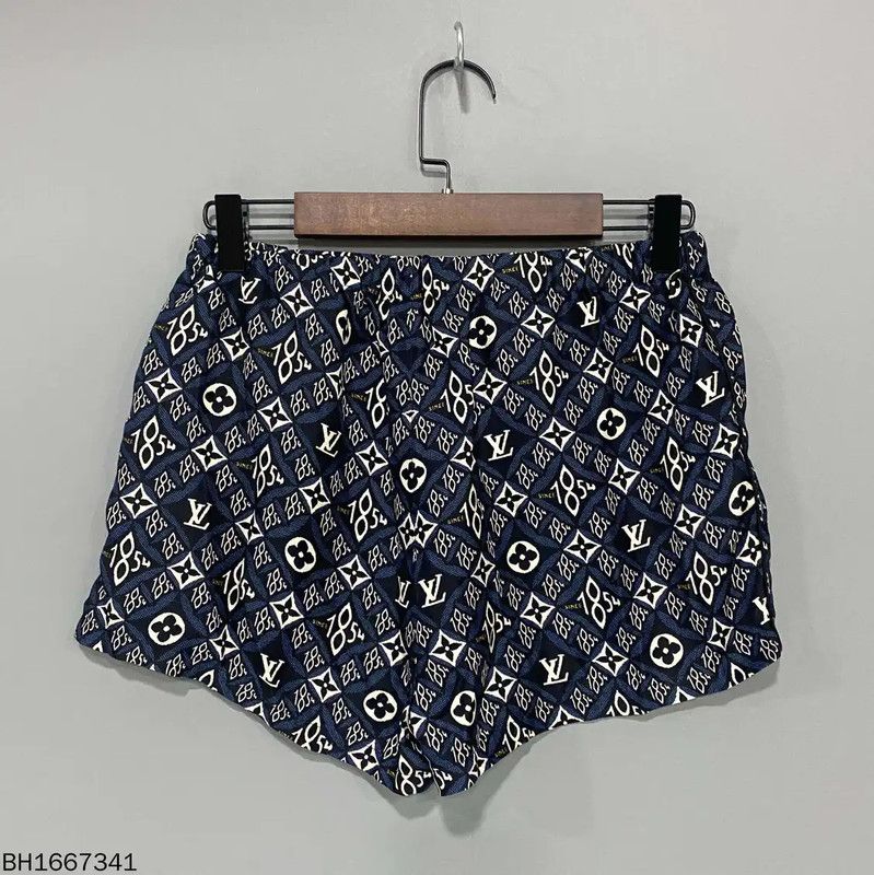 Louis Vuitton Louis Vuitton Multi-Color Women's Shorts 0089 Size 28" / US 6 / IT 42 - 2 Thumbnail