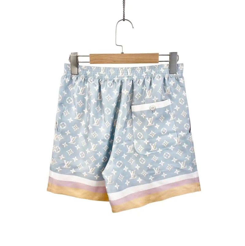 Louis Vuitton Louis Vuitton Multi-Color Silk Shorts for Women 0089 Size 24" / US 00 / IT 34 - 2 Thumbnail