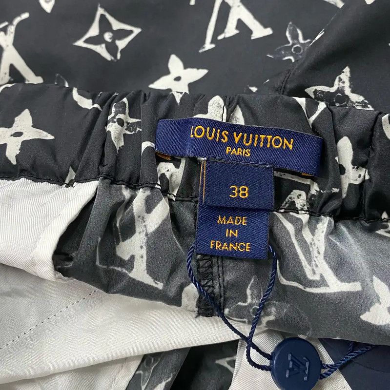 Louis Vuitton Louis Vuitton Women's Summer Color Block Shorts 0089 Size 30" / US 8 / IT 44 - 6 Thumbnail