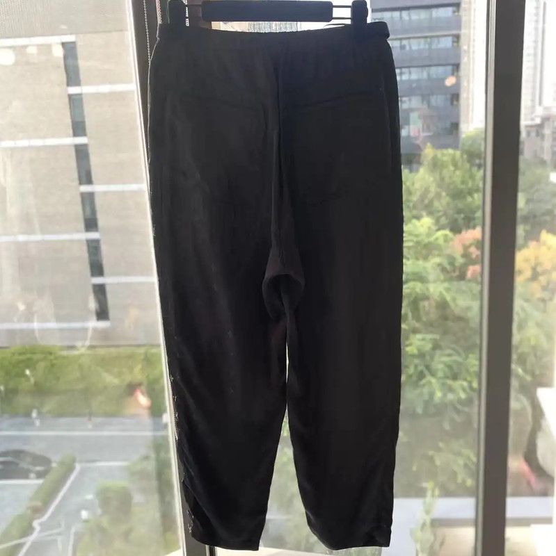 Louis Vuitton Louis Vuitton Black Ladies Casual Pants 0089 Size 26" / US 2 / IT 38 - 2 Thumbnail