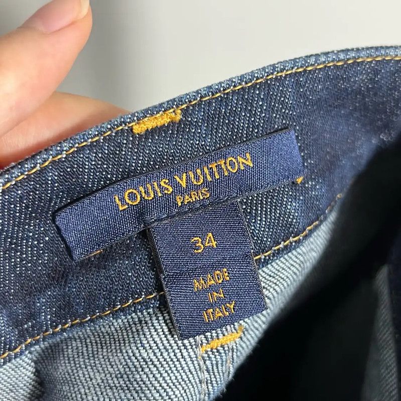 Louis Vuitton Louis Vuitton Denim Women's Shorts in Dark Blue 0089 Size 28" / US 6 / IT 42 - 3 Thumbnail