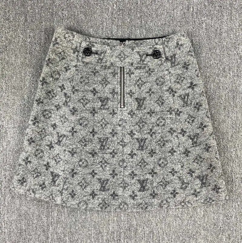 Louis Vuitton Louis Vuitton Gray Wool Mini Skirt 0089 Size 23" - 2 Thumbnail