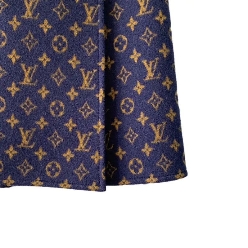 Louis Vuitton Louis Vuitton Women's Navy Wool Skirt 0089 Size 23" - 4 Thumbnail