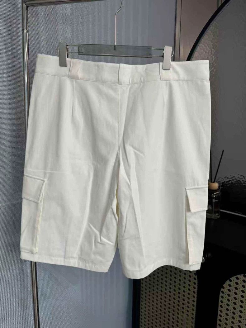 Louis Vuitton Louis Vuitton White Cargo Shorts - dmc Size US 36 / EU 52 - 2 Thumbnail