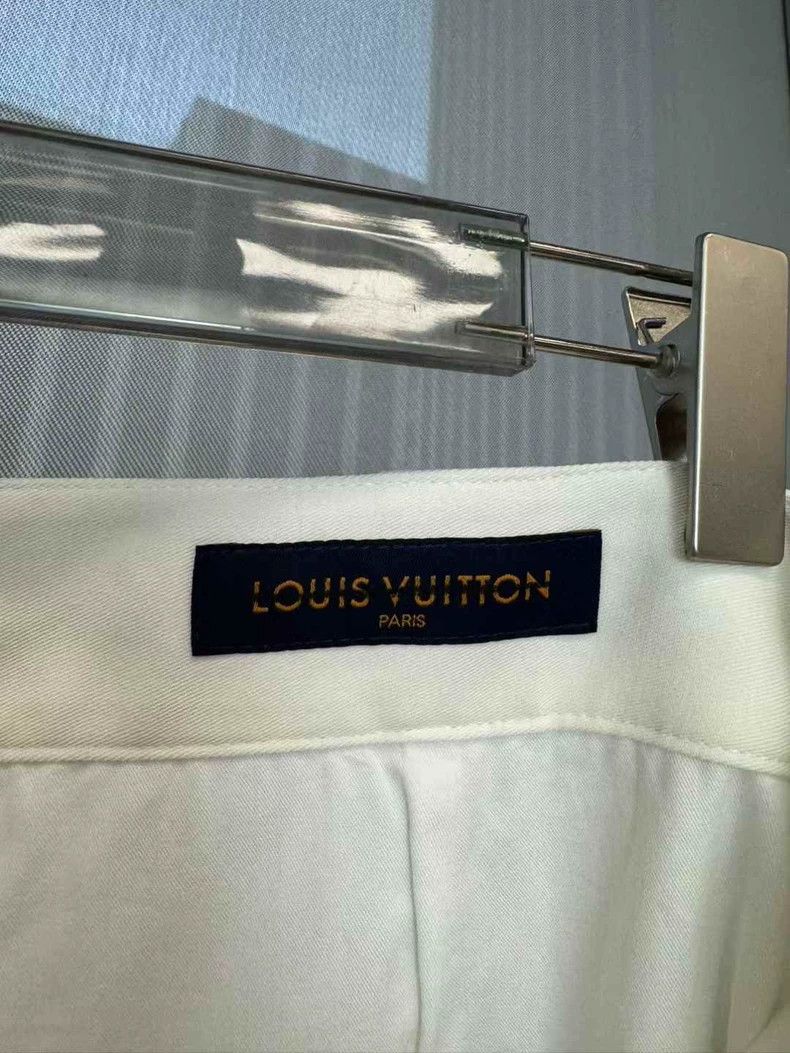 Louis Vuitton Louis Vuitton White Cargo Shorts - dmc Size US 36 / EU 52 - 3 Thumbnail