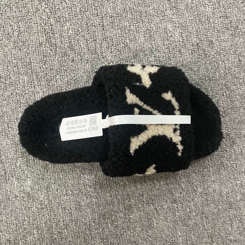 Louis Vuitton LOUIS VUITTON Flat Thong Slippers - dmc Size US 5 / EU 37 - 8 Thumbnail