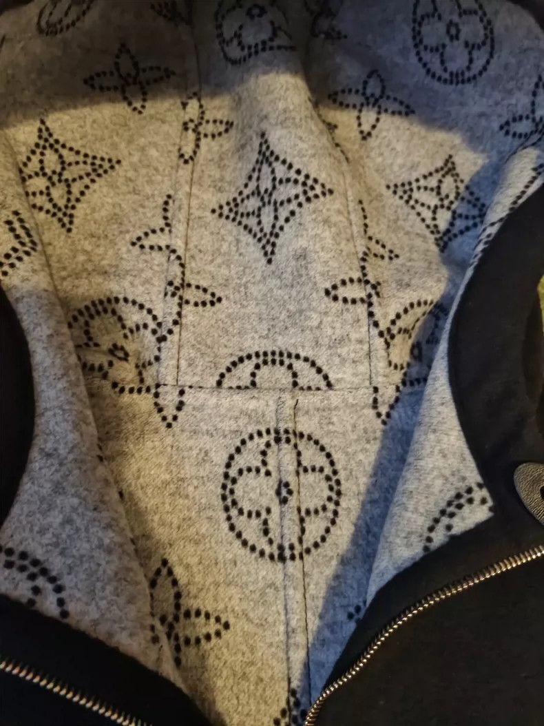 Louis Vuitton LV Reversible Wool Hooded Cloak - dmc Size US M / EU 48-50 / 2 - 2 Thumbnail