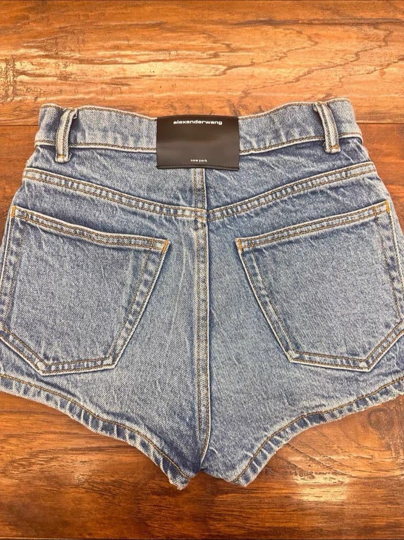 Alexander Wang Alexander Wang Denim Shorts - dmc Size US 26 / EU 42 - 3 Thumbnail