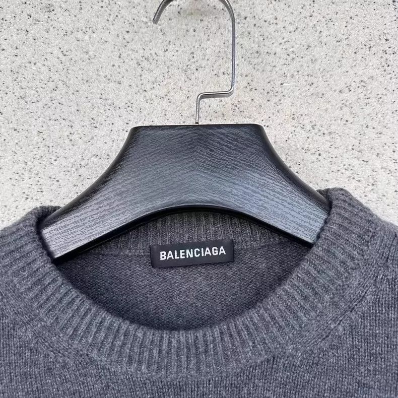 Balenciaga Balenciaga Crown Lock Sweater OS S - dmc Size US S / EU 44-46 / 1 - 2 Thumbnail