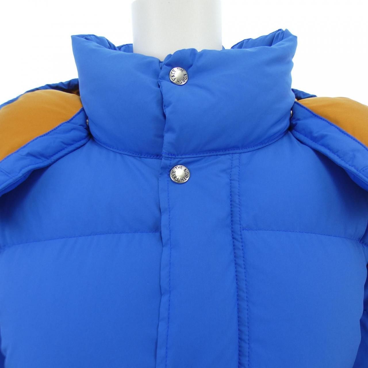 Gucci Gucci Gucci The North Face Down Jacket Others Outerwear 649241XLRBM DUTY FREE for USA Size ONE SIZE - 6 Thumbnail