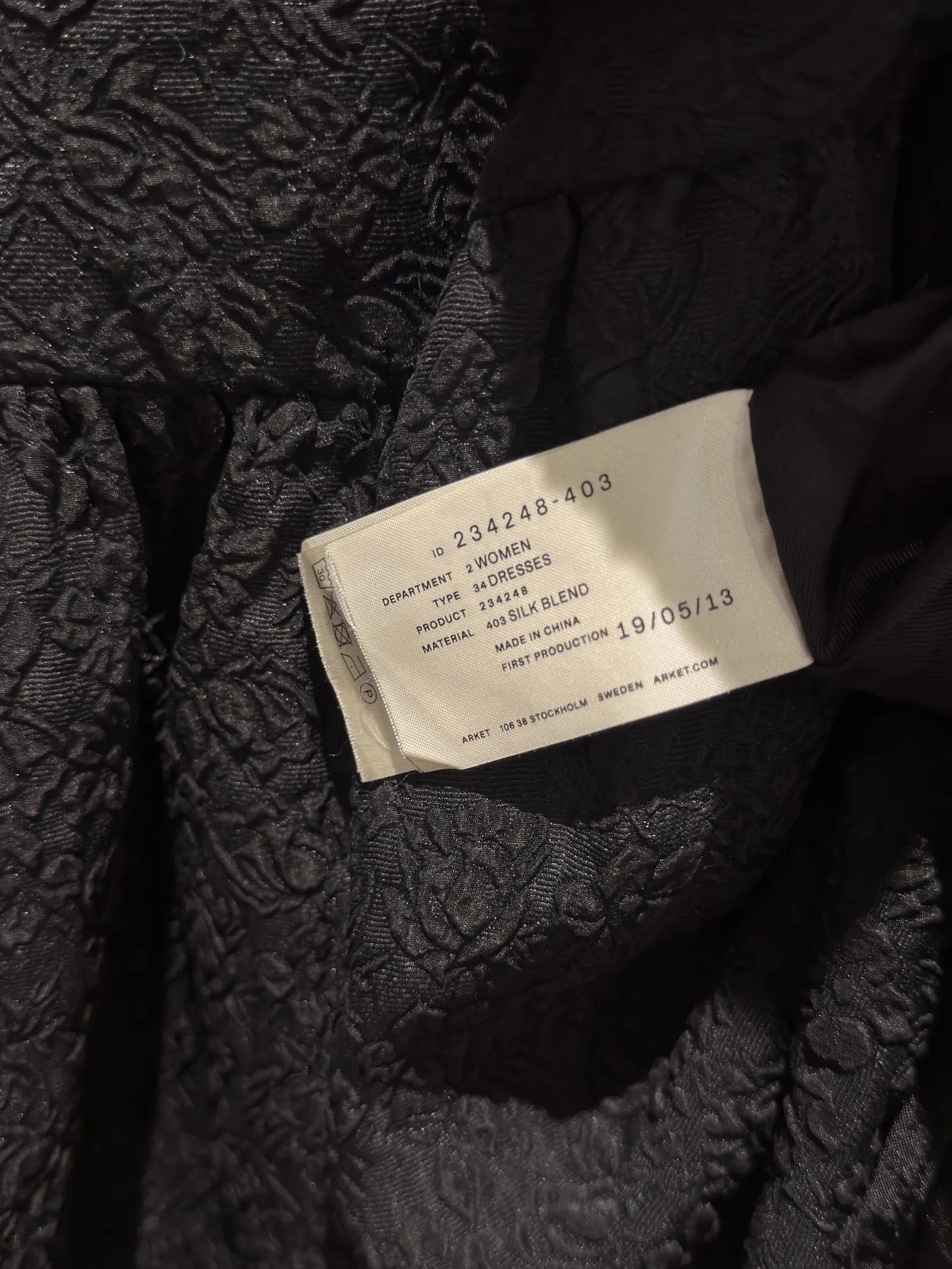 Arket Arket Textured Silk Jacquard Dress Dress Size XS / US 0-2 / IT 36-38 - 5 Thumbnail