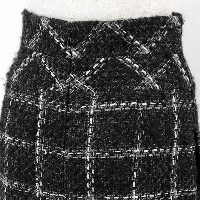 Chanel Chanel Chanel 06A P29549 Wool Tweed Skirt Others Skirts P29549 DUTY FREE for USA Size ONE SIZE - 7 Thumbnail