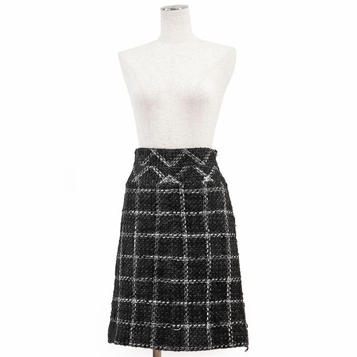 Chanel Chanel Chanel 06A P29549 Wool Tweed Skirt Others Skirts P29549 DUTY FREE for USA Size ONE SIZE - 2 Thumbnail