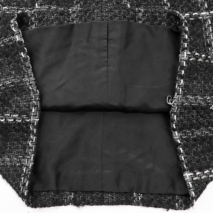 Chanel Chanel Chanel 06A P29549 Wool Tweed Skirt Others Skirts P29549 DUTY FREE for USA Size ONE SIZE - 9 Thumbnail