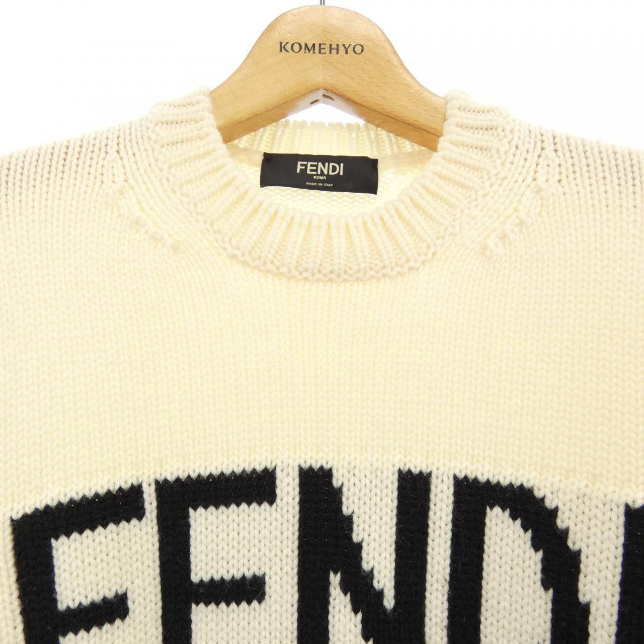Fendi Fendi Fendi Knit Others Tops FZZ387 A3M3 DUTY FREE for USA Size ONE SIZE - 5 Thumbnail