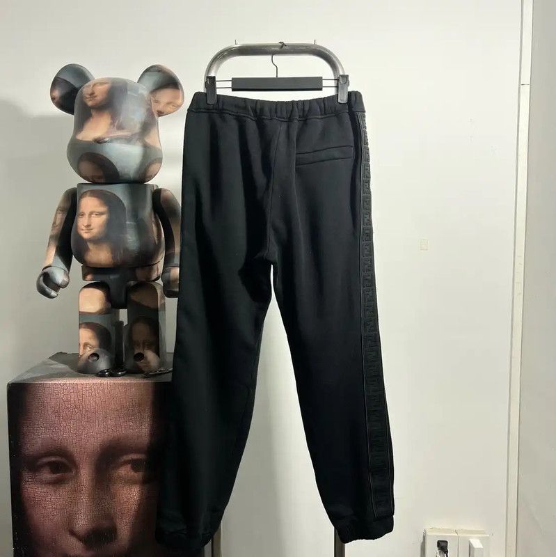 Fendi Fendi Black Casual Pants for Men 0089 Size US 32 / EU 48 - 2 Thumbnail