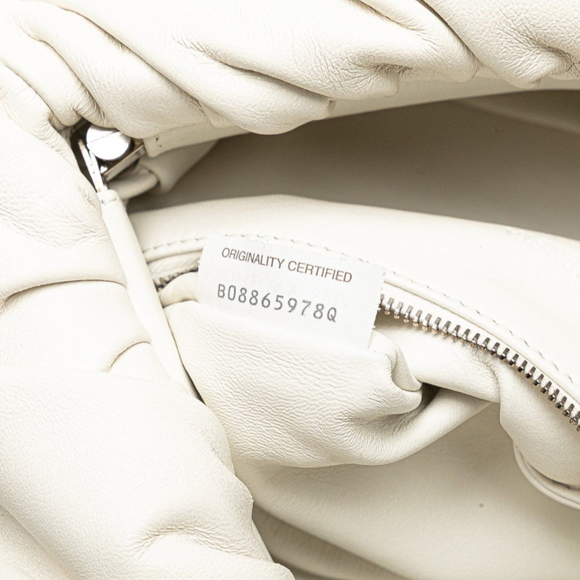 Bottega Veneta Bottega Veneta The Body Pouch, a body bag or waist in white leather for women. Size ONE SIZE - 9 Thumbnail