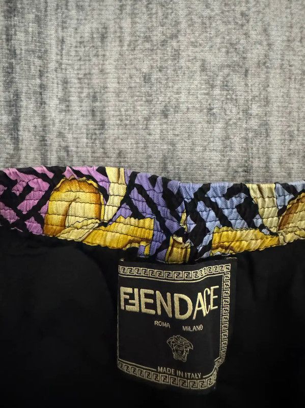 Fendi Fendi Colorful Silk Logo Men's Shorts 0089 Size US 30 / EU 46 - 3 Thumbnail