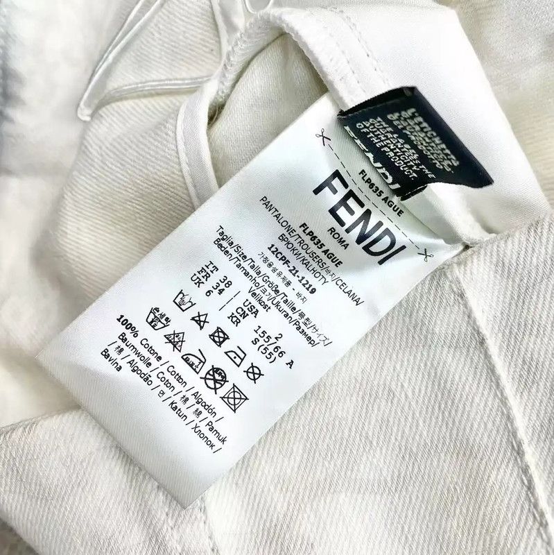 Fendi Fendi White Cotton Women's Shorts 0089 Size 28" / US 6 / IT 42 - 5 Thumbnail