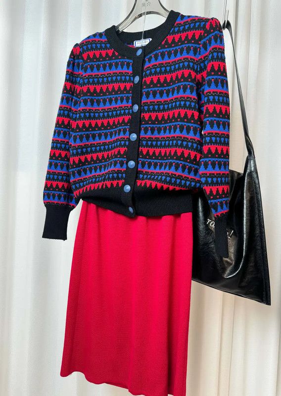 Yves Saint Laurent YSL Red Wool Midi Skirt for Women 0089 Size 28" / US 6 / IT 42 - 2 Thumbnail