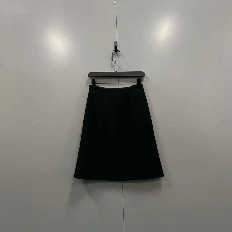 Prada Prada Black Cotton A-Line Skirt for Summer Size 28" / US 6 / IT 42 - 2 Thumbnail