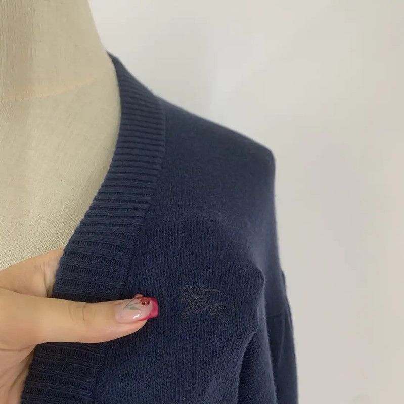Burberry Burberry Women's Navy Wool Cardigan Size M / US 6-8 / IT 42-44 - 2 Thumbnail