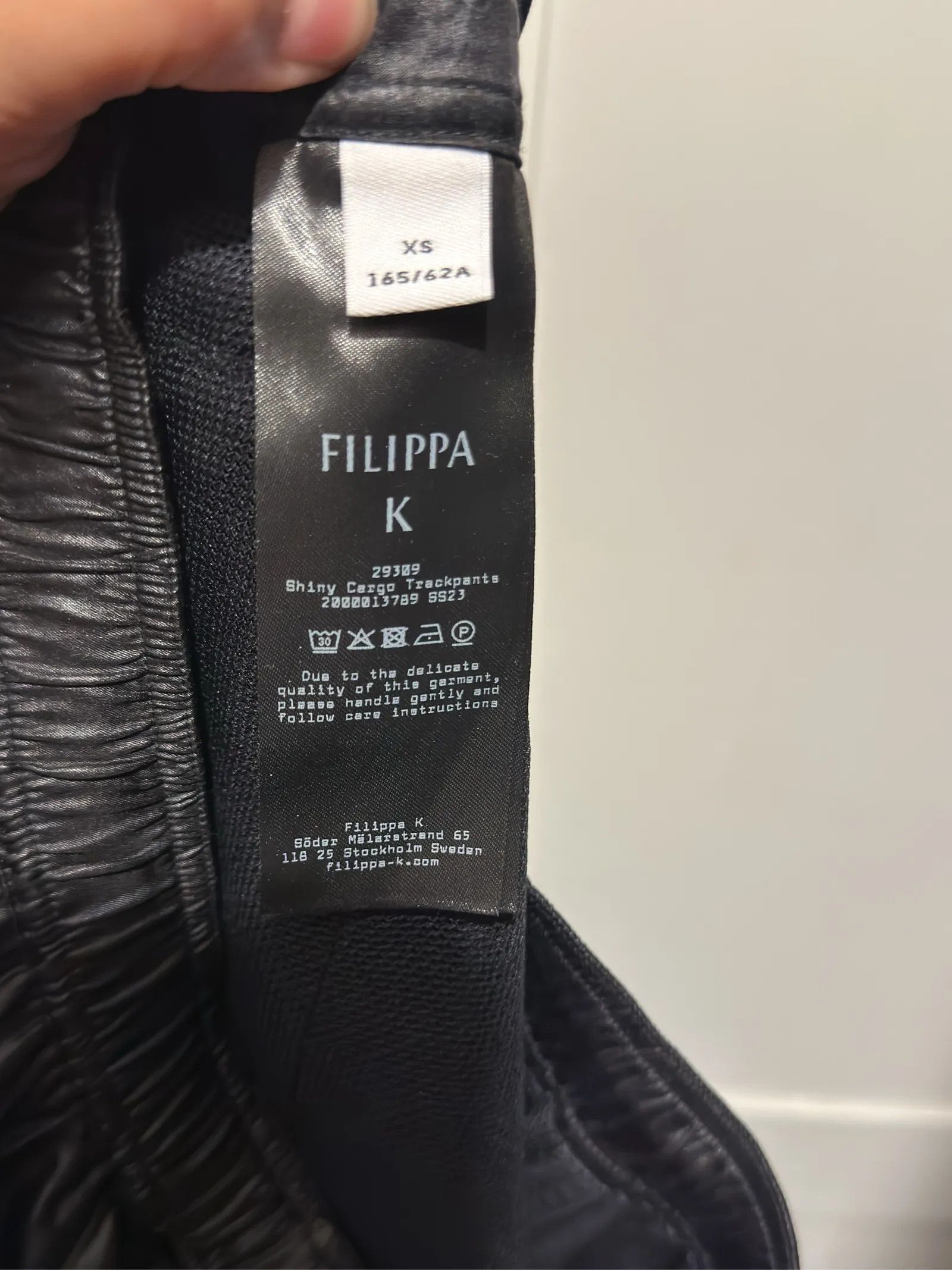 Filippa K Filippa K Shiny Cargo Trackpants Pants Size 25" / US 0 / IT 36 - 4 Thumbnail
