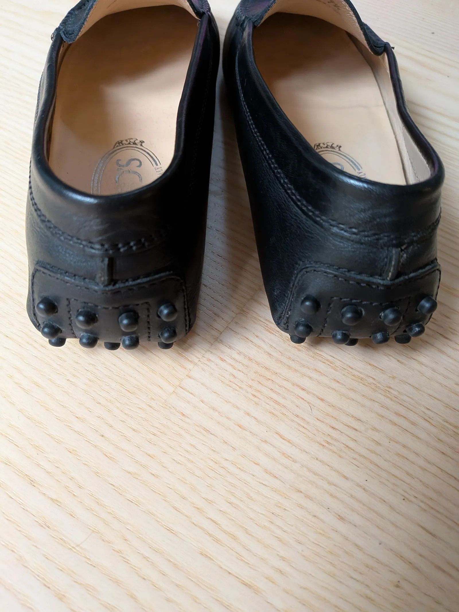 Tod's Tod's Gommino Loafers Size US 7.5 / IT 37.5 - 2 Thumbnail
