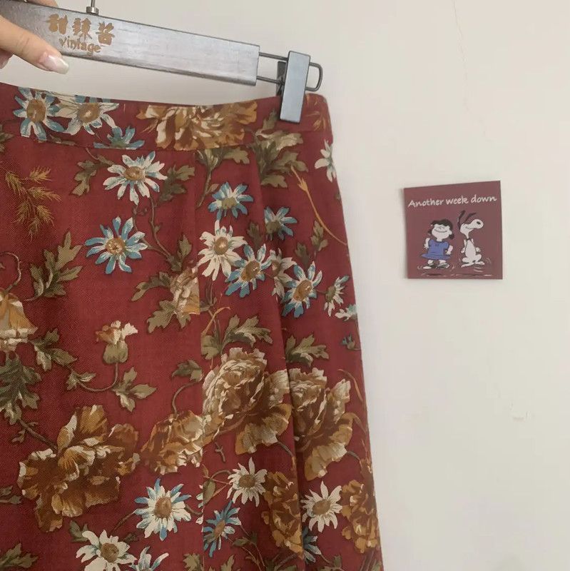 Burberry Burberry Red Floral Wool Skirt Size 23" - 7 Thumbnail