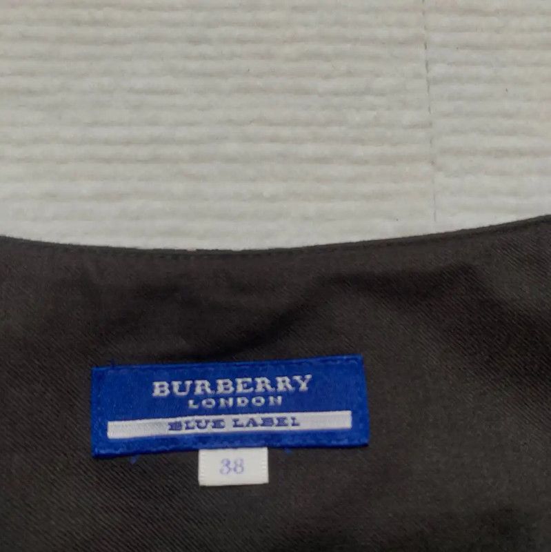 Burberry Burberry Black Wool Midi Skirt Size 26" / US 2 / IT 38 - 3 Thumbnail