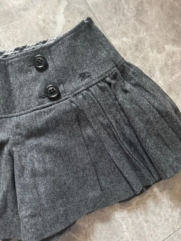 Burberry Burberry Grey Wool-Blend Women's Shorts Size 23" - 2 Thumbnail
