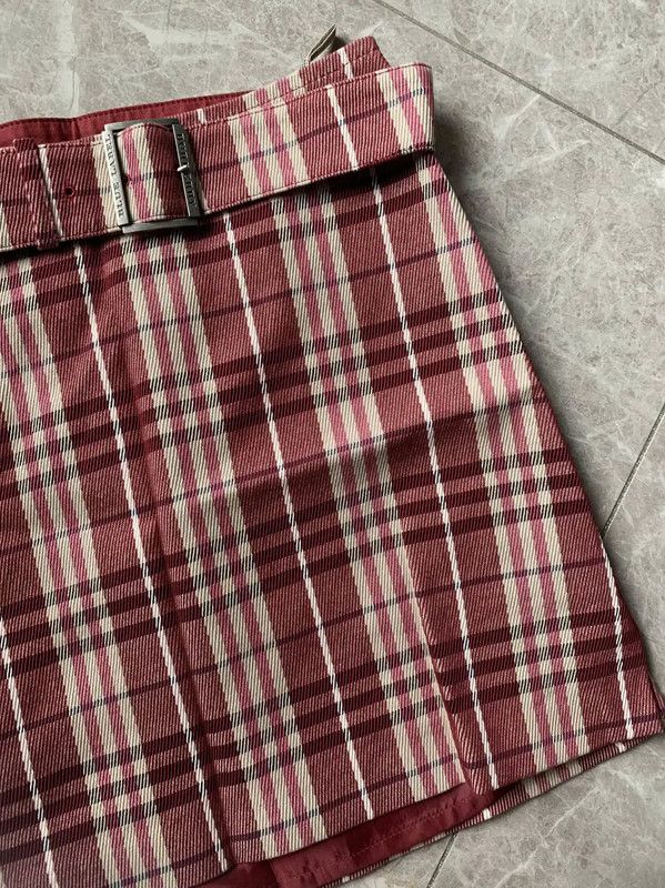 Burberry Burberry Pink Plaid Mini Skirt for Women Size 23" - 3 Thumbnail