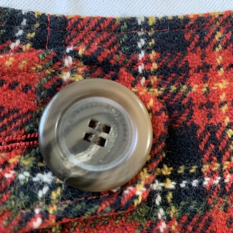 Burberry Burberry Red Wool Plaid Mini Skirt Size 28" / US 6 / IT 42 - 3 Thumbnail