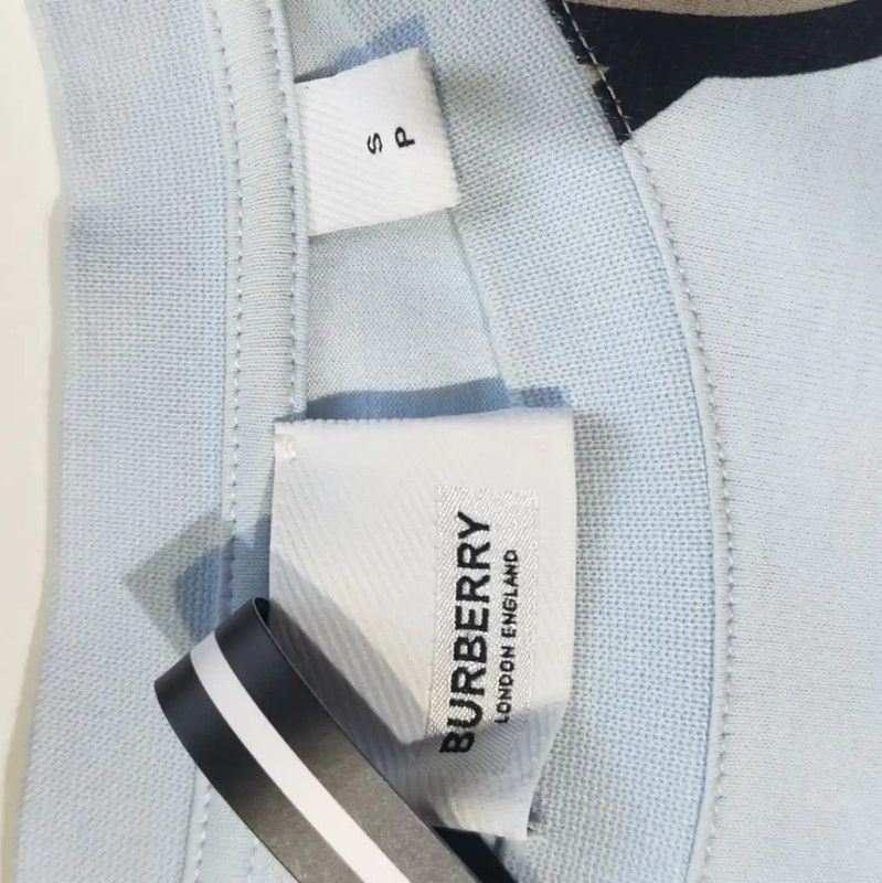Burberry Burberry Light Blue Women's T-Shirt with Horse Print Size S / US 4 / IT 40 - 3 Thumbnail