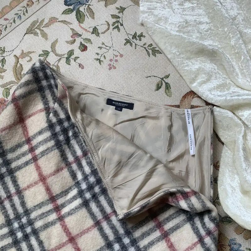 Burberry Burberry Khaki Wool Midi Skirt for Women Size 23" - 2 Thumbnail