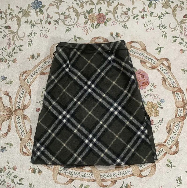 Burberry Burberry Green Wool Midi Skirt Size 23" - 5 Thumbnail