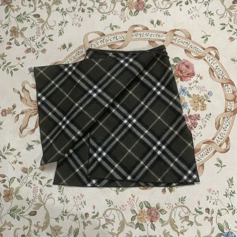 Burberry Burberry Green Wool Midi Skirt Size 23" - 4 Thumbnail