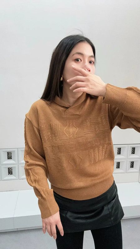 Burberry Burberry Camel Wool Knit Sweater for Women Size M / US 6-8 / IT 42-44 - 4 Thumbnail